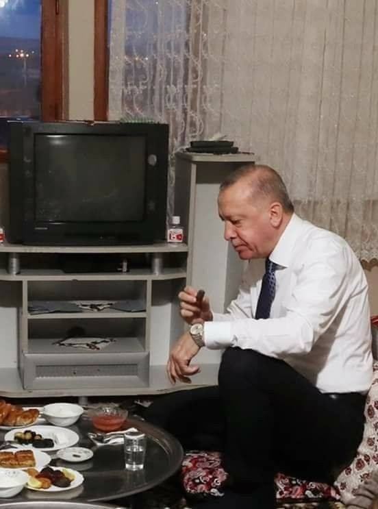 İstanbul’da Bir Kız Öğrenci