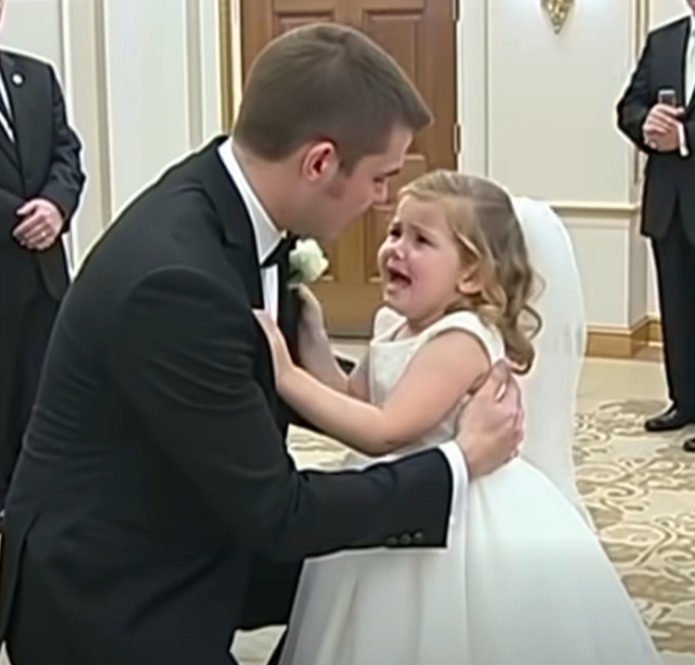 Altı yaşındaki kızım sunağın başında bana yalvarıyordu: “Beni yeni anneyle bırakma…”