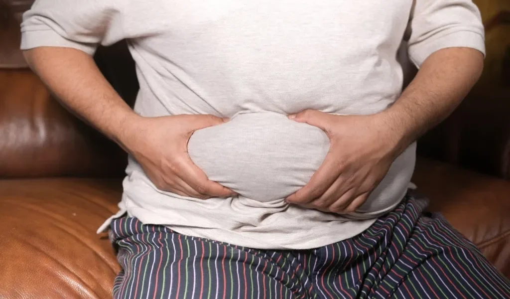 Göbek Yağlarını Eritmenin Yeni Formülü: Uzmanlar Bu 10 Yağ Yakıcı İçeceği Öneriyor!