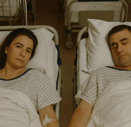 Kocam için böbrek bağışçısı olduktan sonra, onun beni kız kardeşimle aldattığını öğrendim